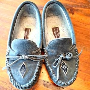 Manitobah Mukluks Moccasins